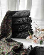 شال وارداتی سوپرنخ برشکا حاشیه گیپور  سفید مشکی