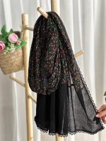 شال وارداتی سوپرنخ برشکا حاشیه گیپور  سفید مشکی - Image 3